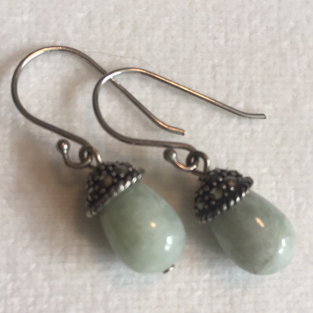 Vintage jade earrings💗 - Picture 3 of 4